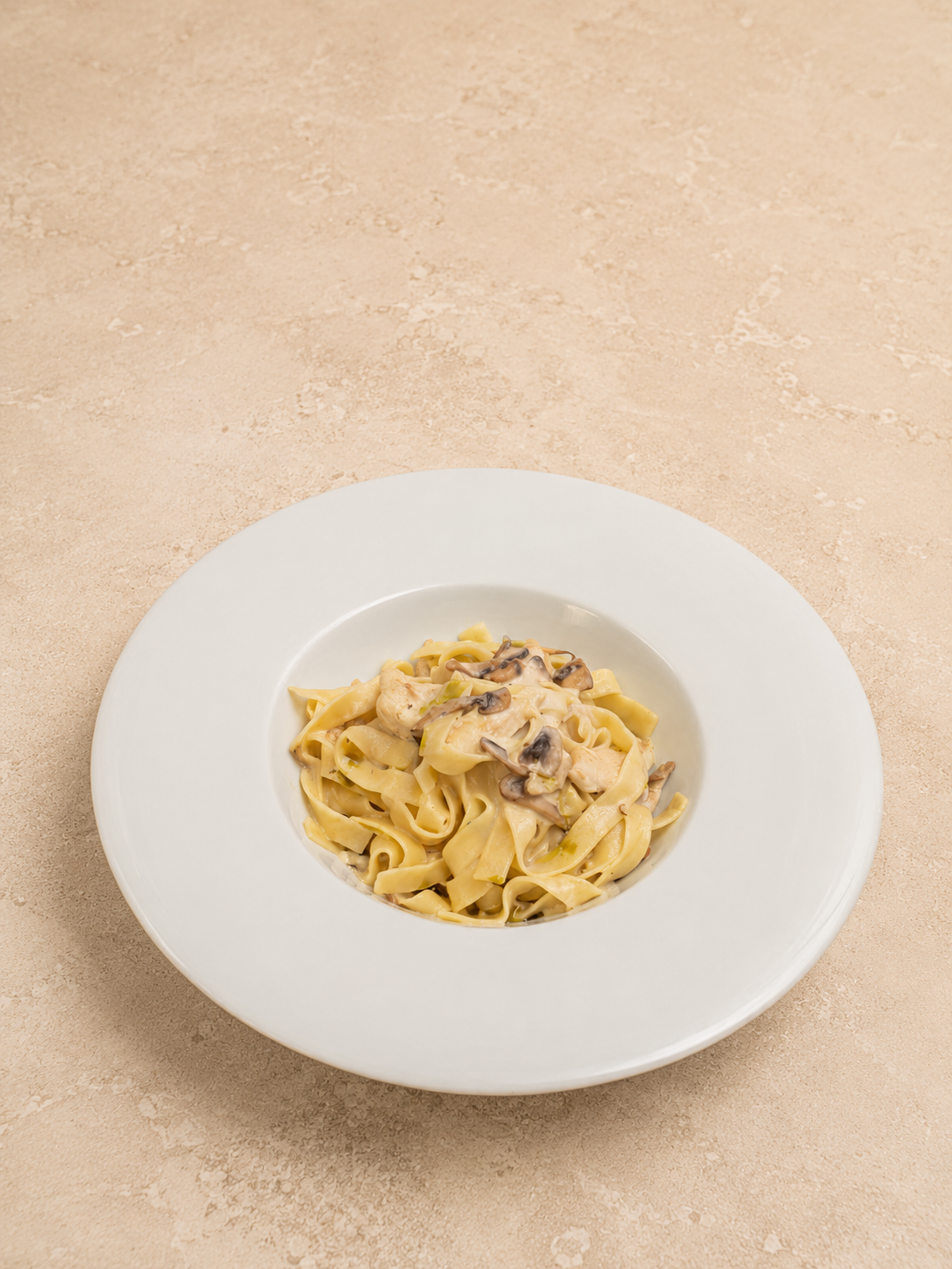 Alfredo Soslu Fettucine